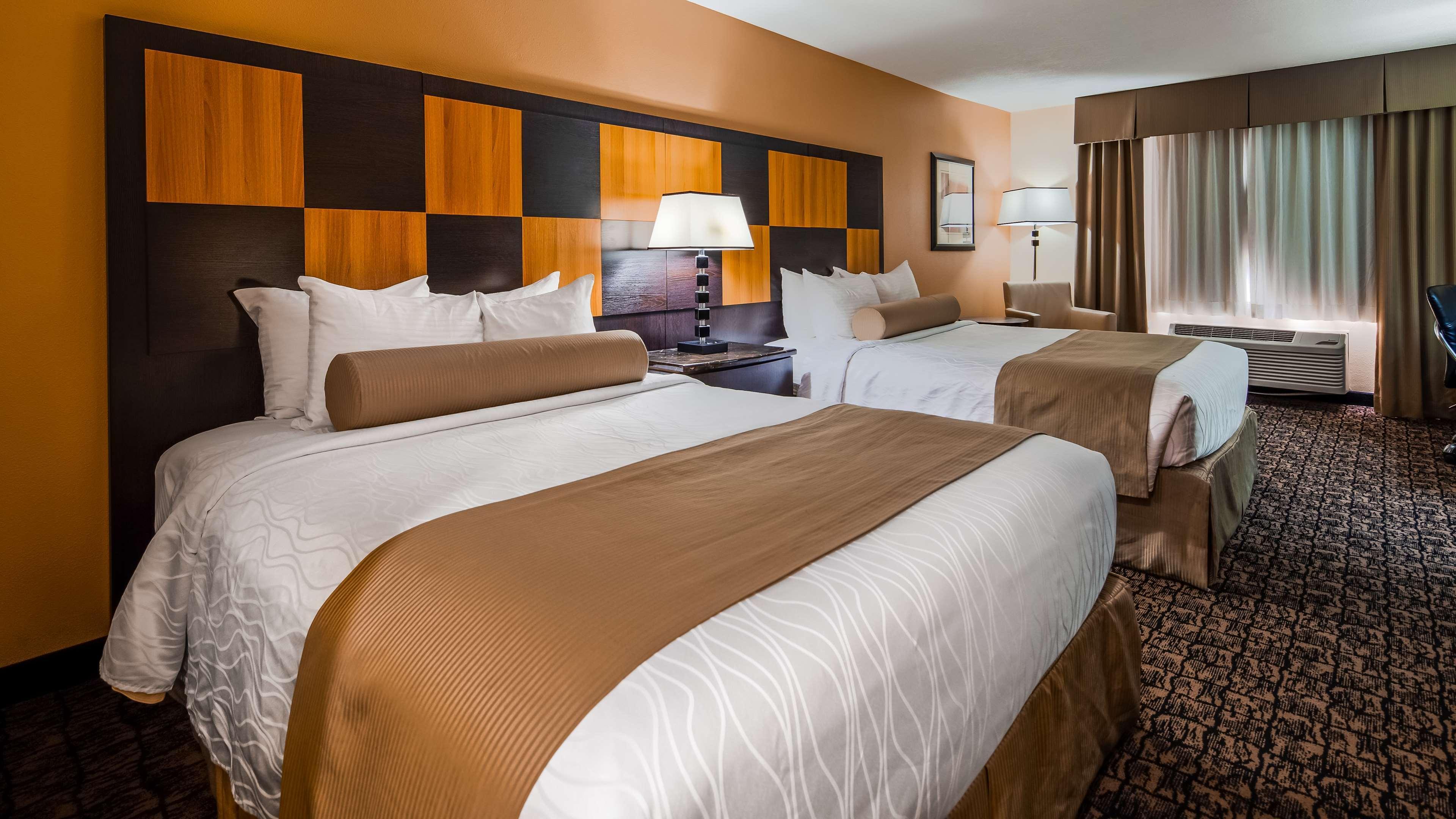 Best Western Plus - Wendover Inn Esterno foto