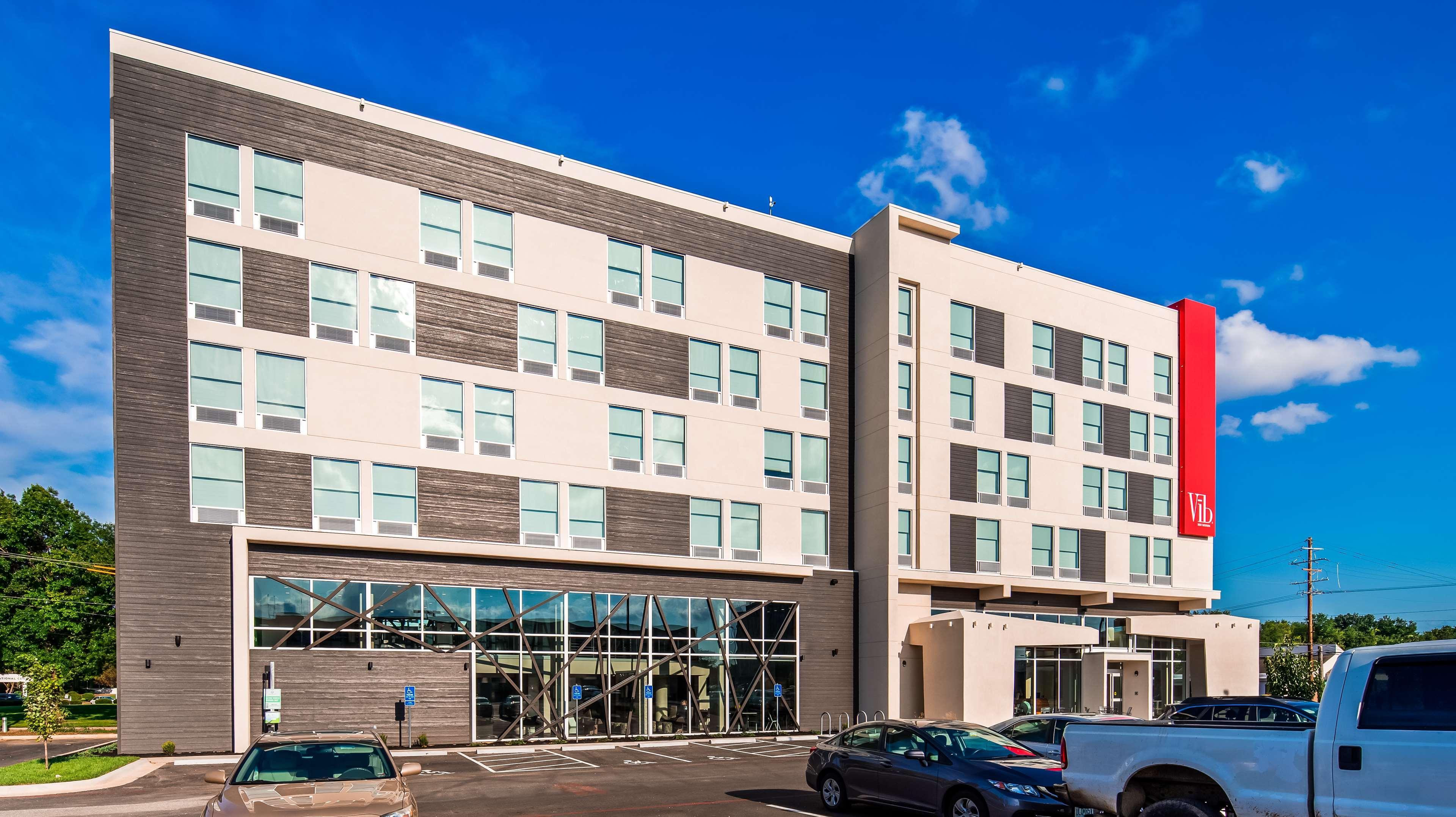 Best Western Plus - Wendover Inn Esterno foto