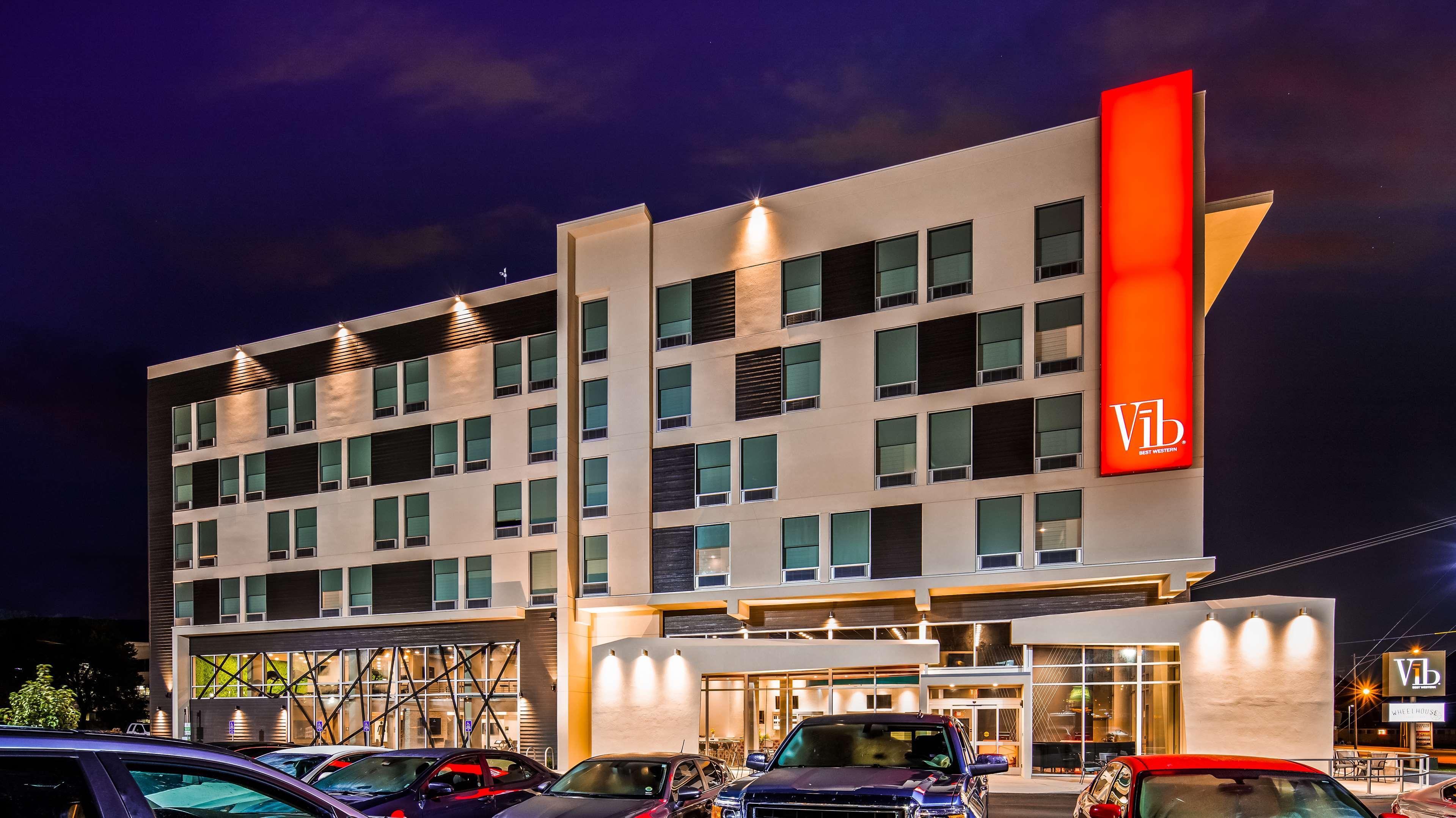 Best Western Plus - Wendover Inn Esterno foto